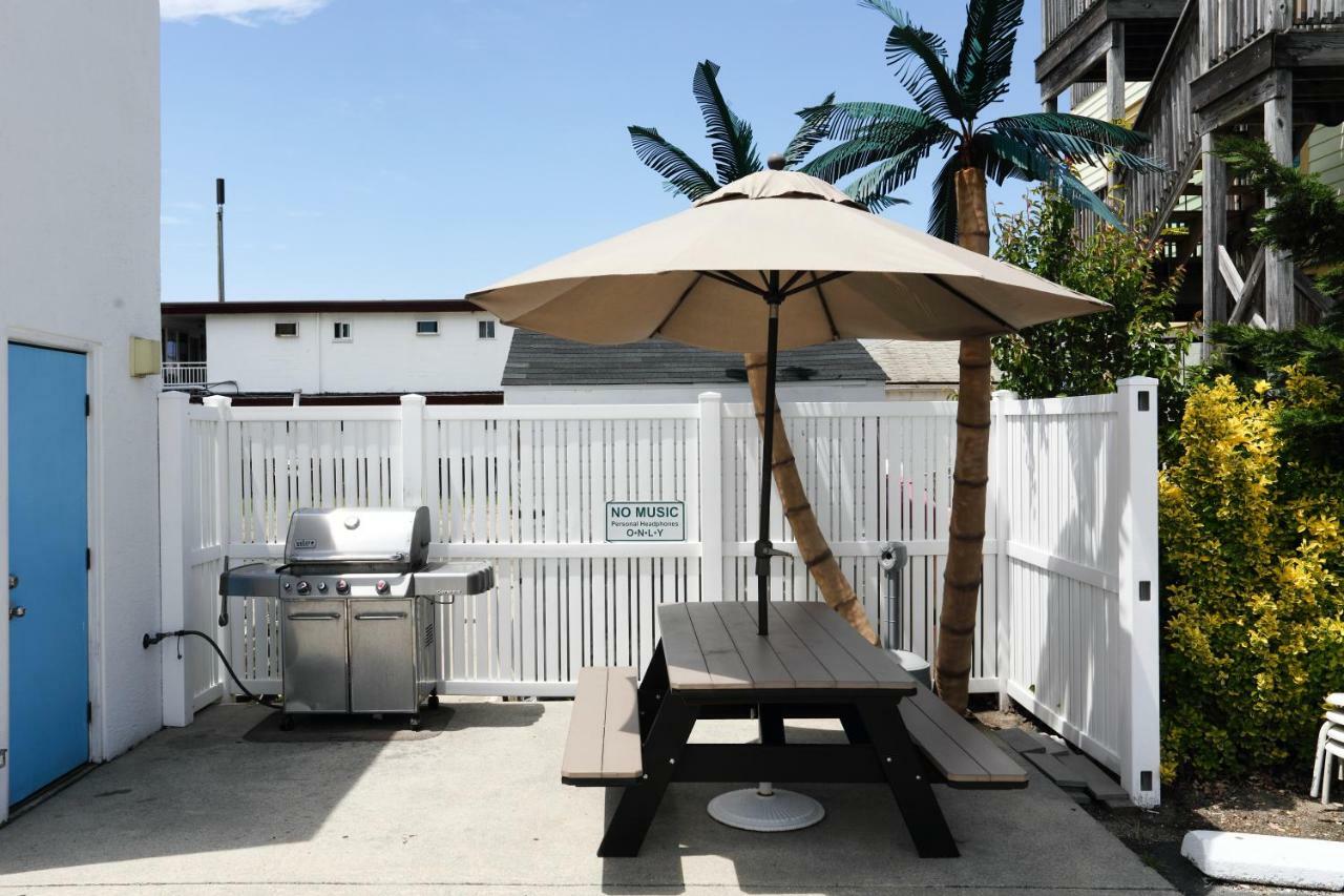 Riviera Resort&Suites Wildwood Exterior foto